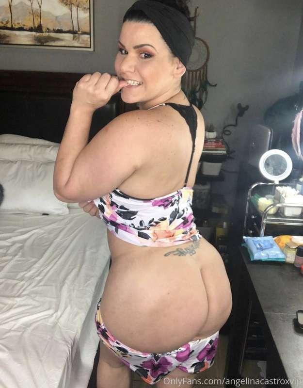 Good night papi! Recording custom videos tomorrow Send me a ..