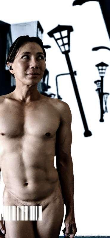 "Bright Lights, Big City"

Unredacted
2.7MP 1106x2397 2.3MB
..