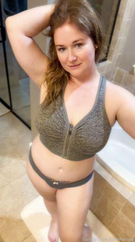 ellierenee image #1