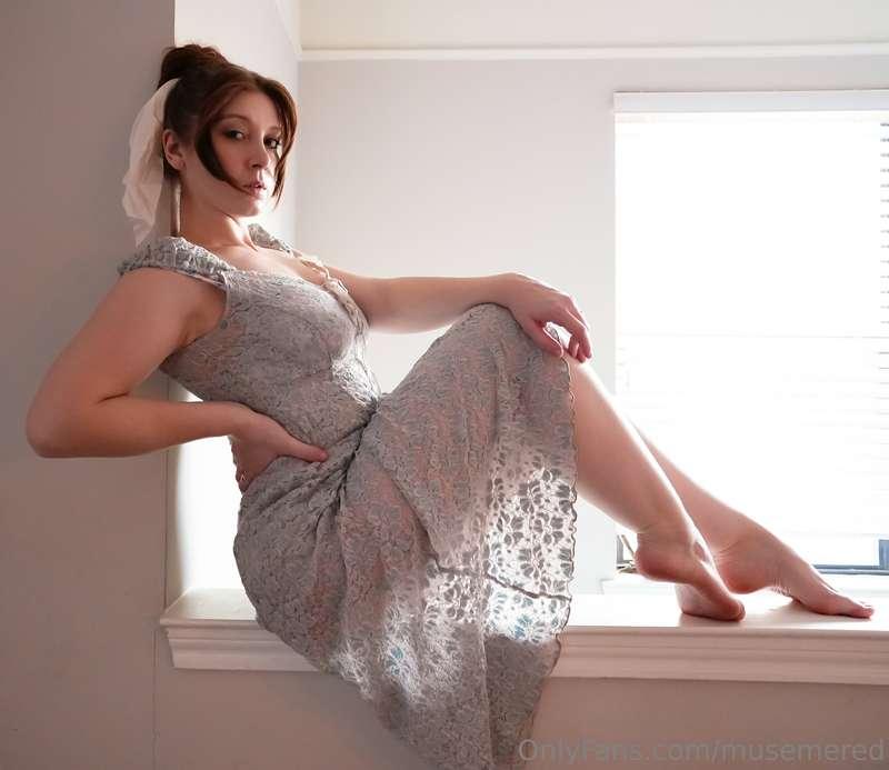 I think I've found my new favorite dress to clean around the..