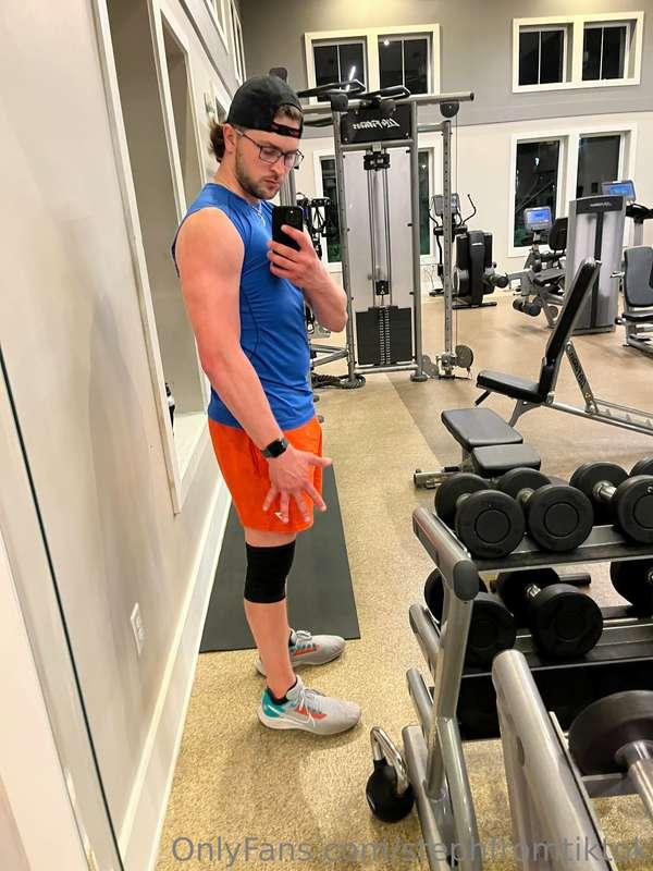 Feeling GOOD today got this workout in and about to go get a..