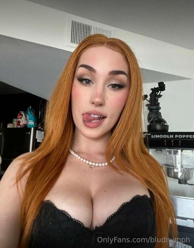 ***Happy Thanksgiving, babe!*** What are you having? 🍗