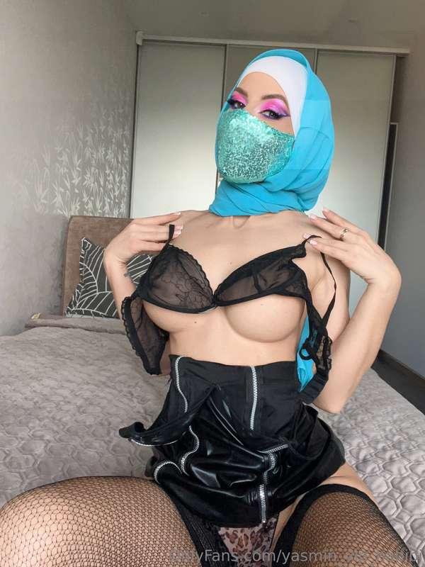 Do you want me to continue? 😏😏