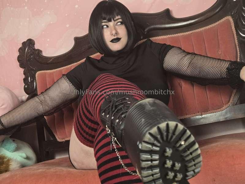 mushroombitchx image #0