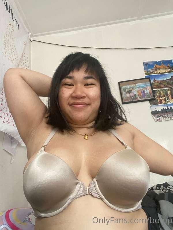 I LOVE this bra. But I think it’s time she hit the streets 🥺..