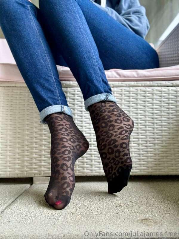 Mini post with nylon socks. What do you think? Wanna see mor..