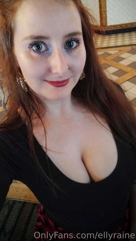 ellyraine image #0