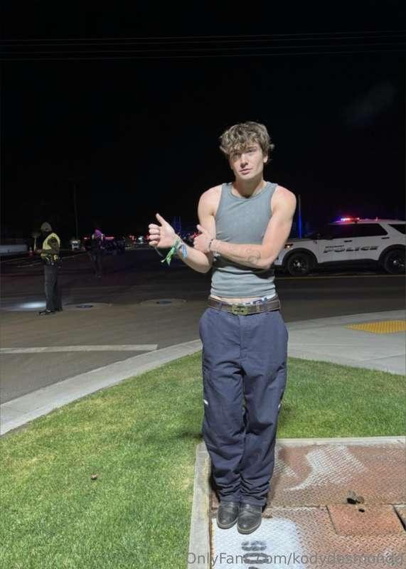 They caught me 🚨🚔 check your dms to find out why 😨