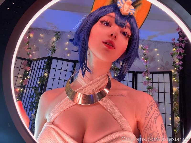 Ankha Cosplay 💙💛