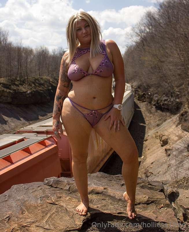 holliess1free image #15