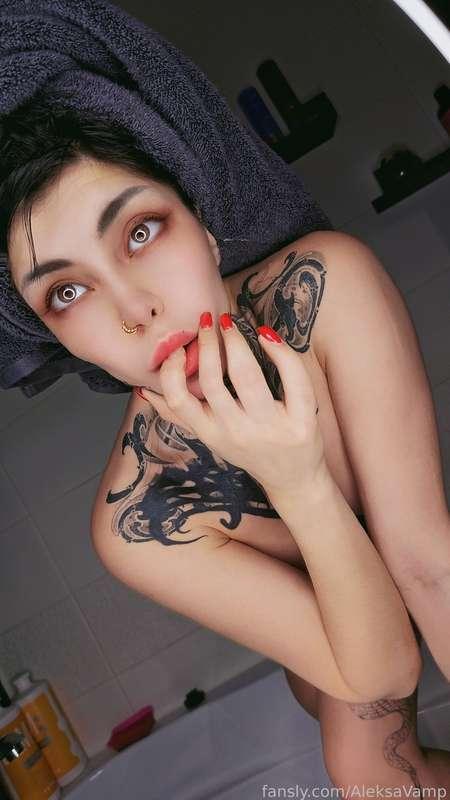 I washed my face and now it’s time for beauty treatments! 😇 Would you put a mask on my face? 😏😏😏


#fyp #strapon #petite #body #naughty #tattoo #gamer #sexy #mistress #femdom #pussy #footfetish #domme #mommy #goddess #boobs #butt #switch #facesitting #ass #boss