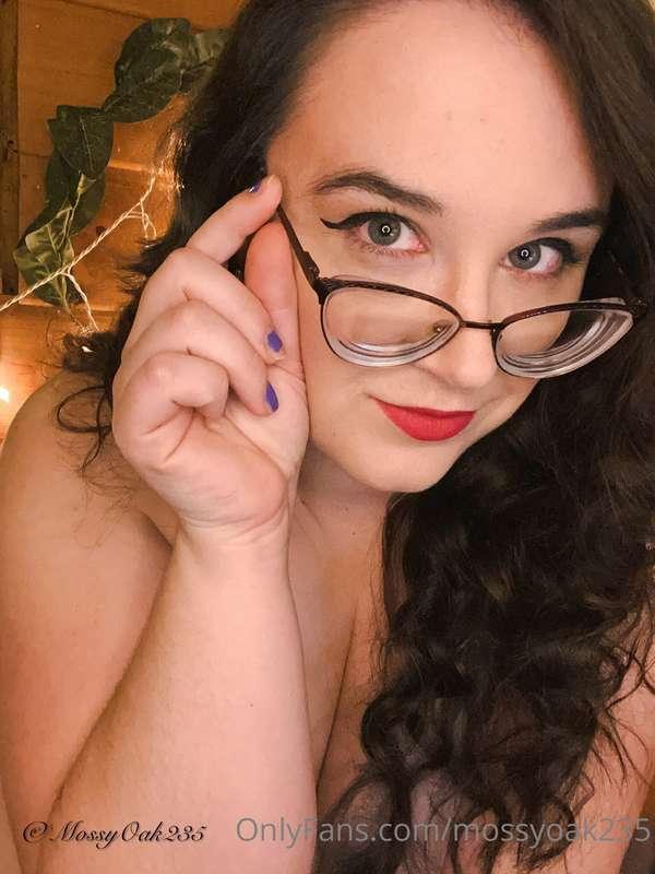 I’ve been told I give off ‘naughty librarian’ vibes, thought..
