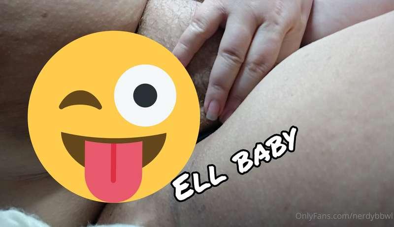 Guess what is inside my pussy! Tip and then guess what you t..
