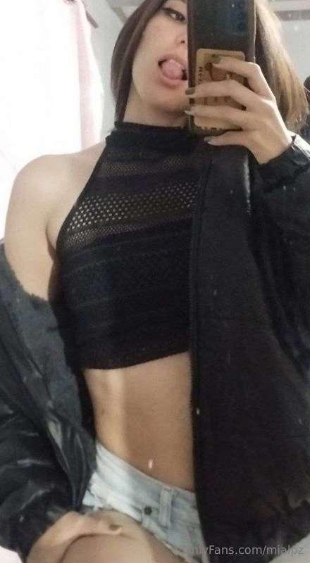 🌼𝑭𝒓𝒆𝒆 𝑭𝑹𝑬𝑬 𝑭𝒓𝒆𝒆🌼@flower-black @flower-black𝑯𝒆𝒍𝒍𝒐, 𝒎𝒚 𝒍𝒐𝒗𝒆, 𝒘..