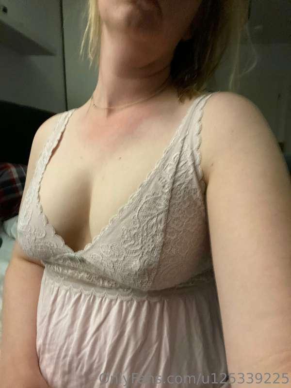 Time to bring out summer night dresses 😊😴 #sleepwell