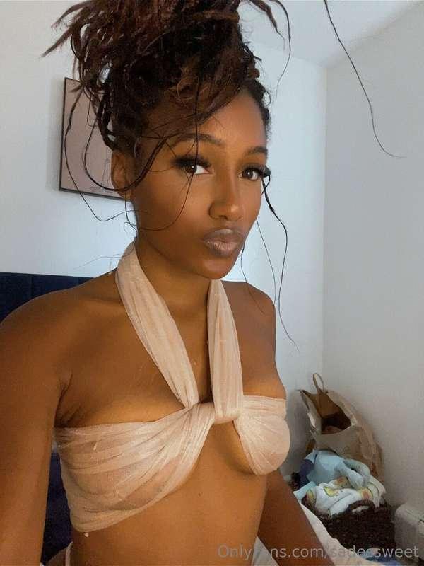 These your favorite natural tits?🍒🍒