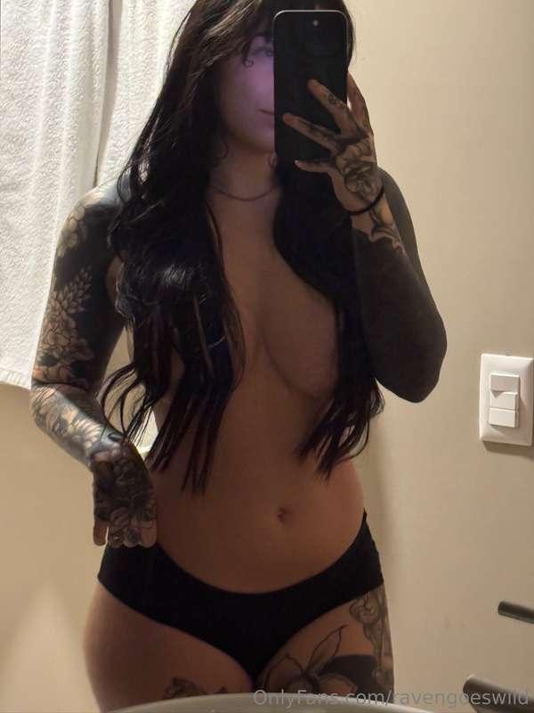 hi say it back 🖤
