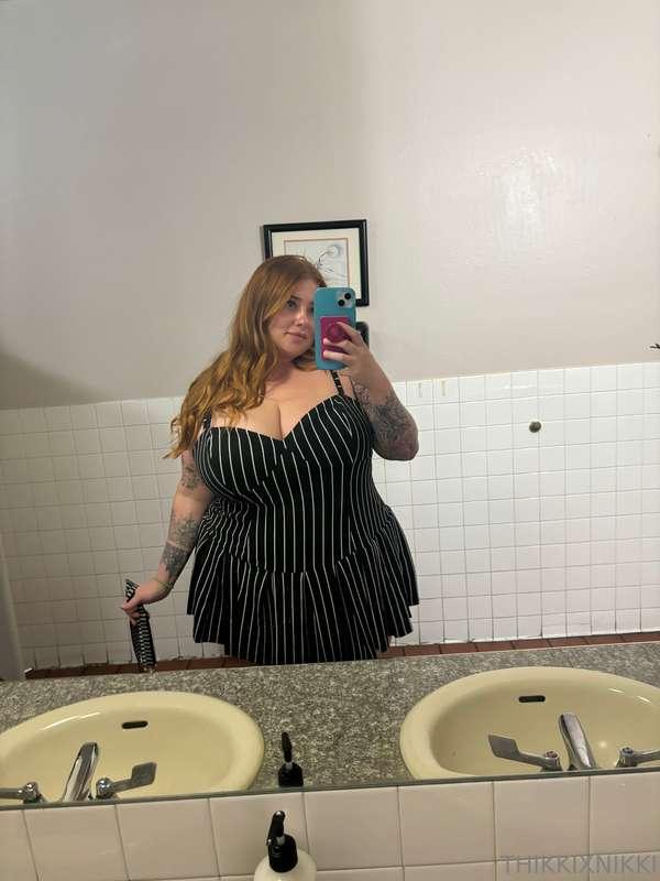 Do you like my dress? Or should i take it off