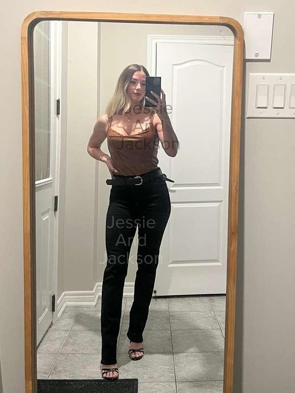 Weekend date night outfit 💃On Friday night we went out for d..