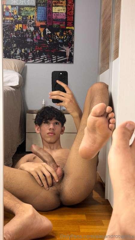 You wanna my dick and cum ? 🔥