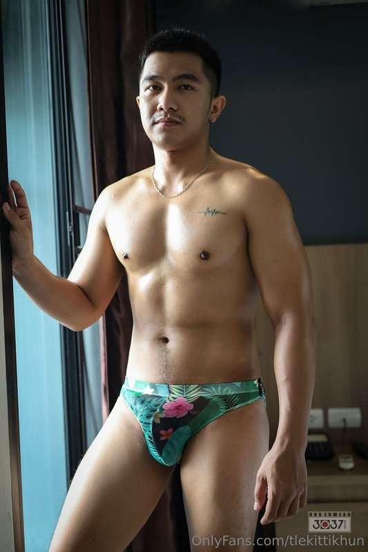 a jungle suit
photo by studio3037
instagram: studio3037x / t..
