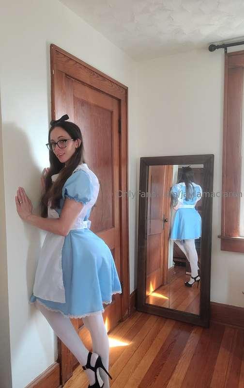 What do you think of my Alice costume?