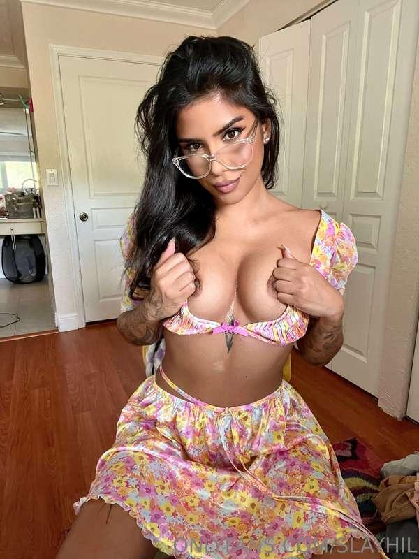 Like if you like the glasses 🤓 💕