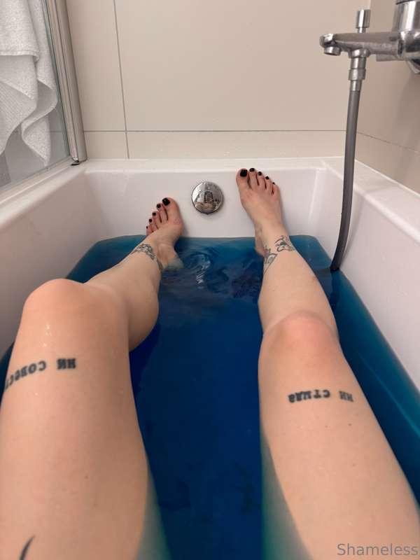 Wet, wild, and waiting… 💦