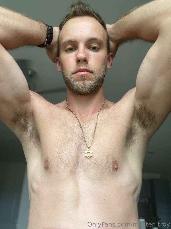 Worship my hairy pits gooner. Imagine your face being stuffe..