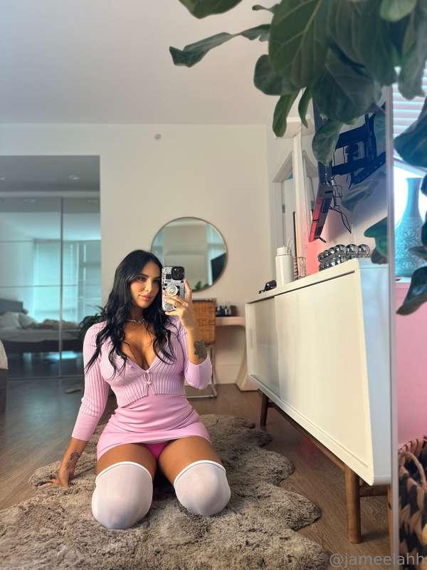 Everything you see is pink 🤭🩷