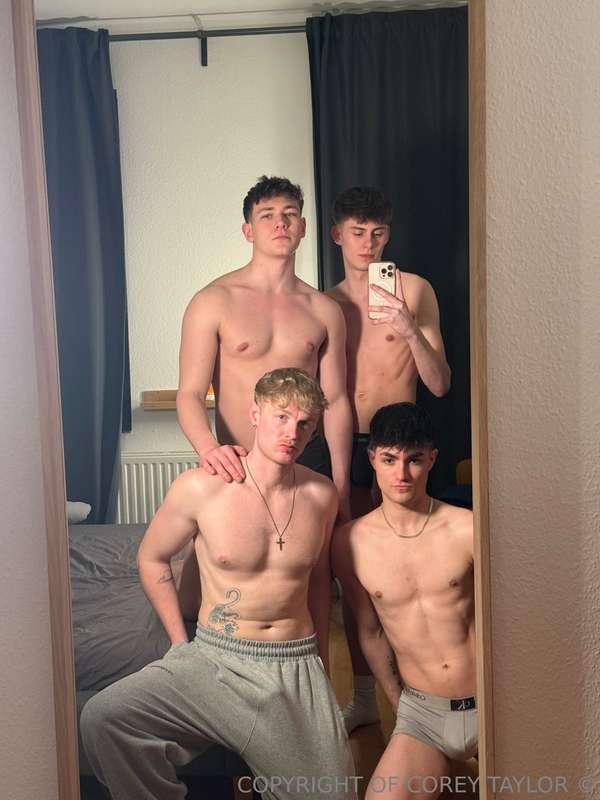 Right before we all fucked each other 😋@benjijacobs @jaxonpr..