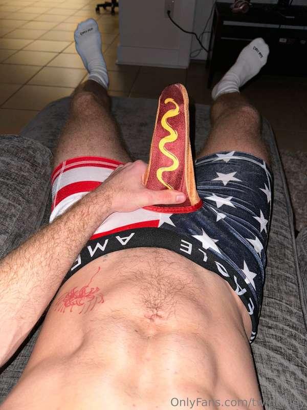 happy 4th babes😘