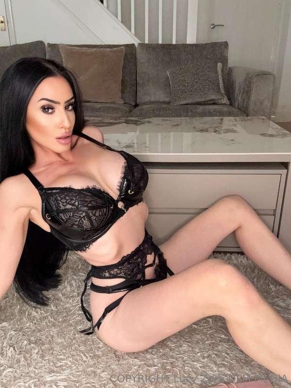 🤯💥Tara May is BACKKKKK! and WOW look how HOT this British MI..