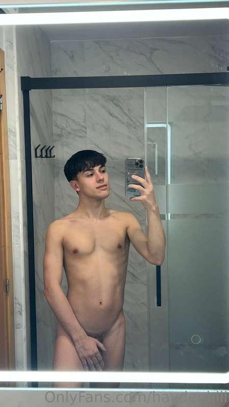 Needing cuddles tonight 👀