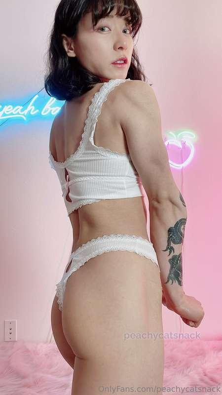 peachycatsnack image #1