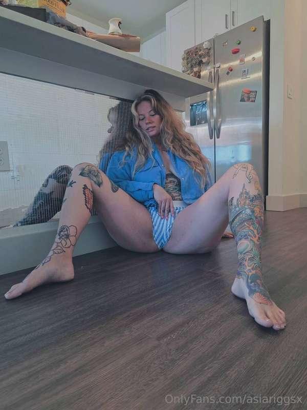  heheheh Let’s play a game: how long can you not look? 🙊🙊Jus..