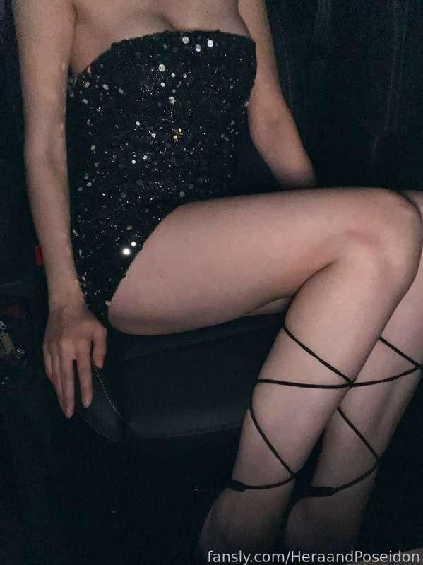 Hiç bu gece olduğum kadar ateşli olmamıştımm🔥🔥içime tanga giymeyi bile unutmuş olabilirim 💕🍑💦😈