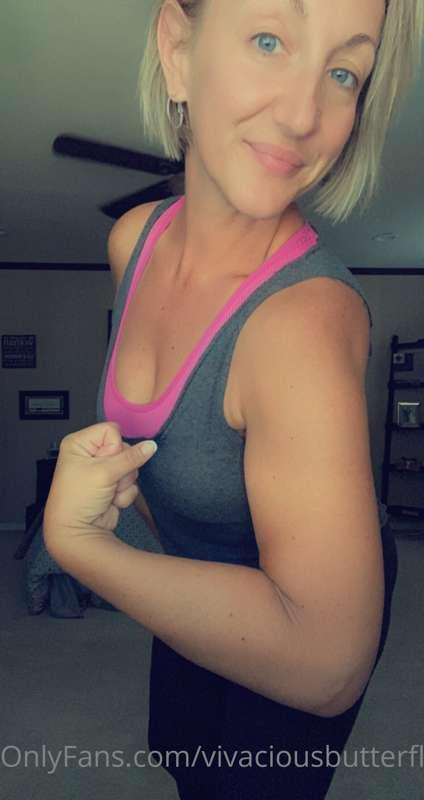 I love working out…. With @bigdog717 especially when it incl..