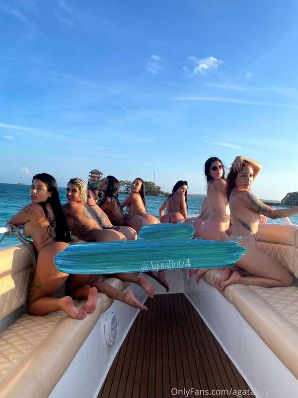 We're having a naked party in a boat 🛥 do you want to come w..