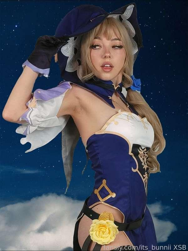 ✨️🌸 This might be one of my favorite cosplays! Made fun edits for the first half 😝