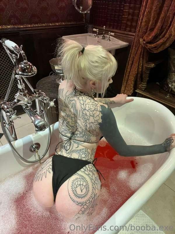 forest berry bath bomb just hits different