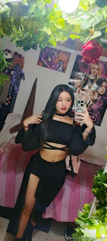 Im shy posting but when its just us in DMs everything change..