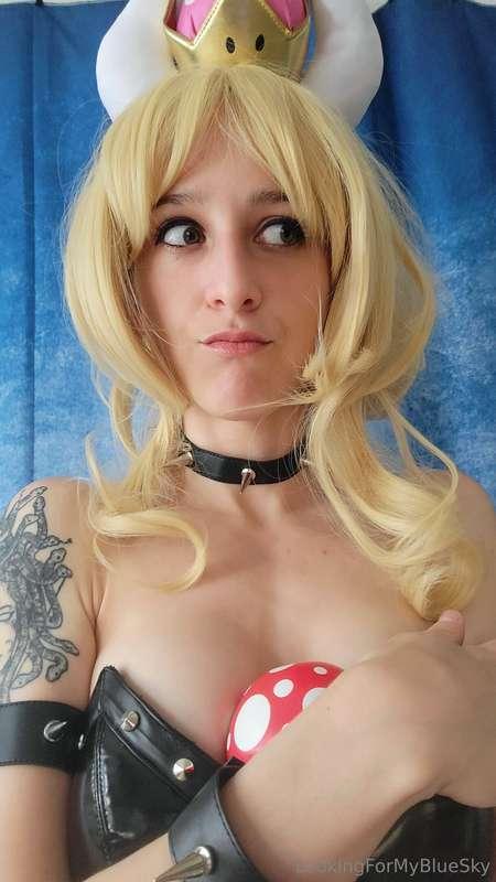 Bowsette discovers Mario rule34 art