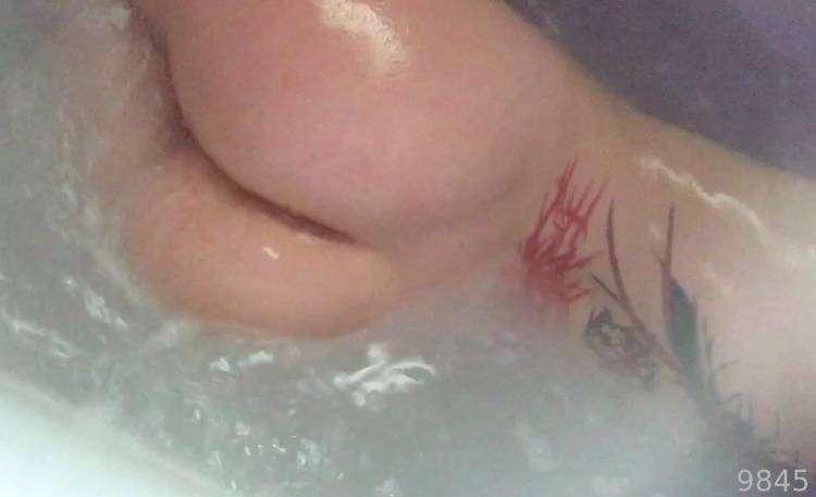 lucyxxxbot image #1