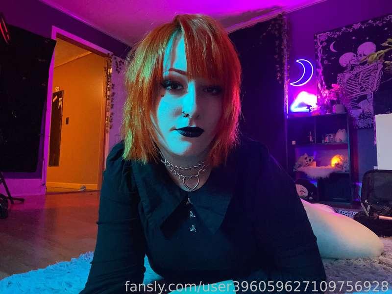 user396059627109756928 image #7