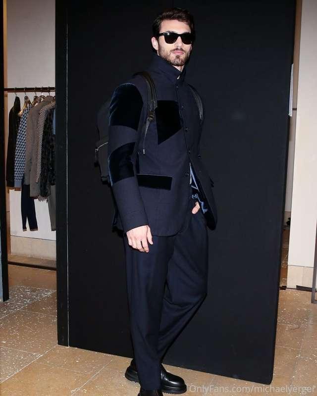 GIORGIO ARMANI 😎