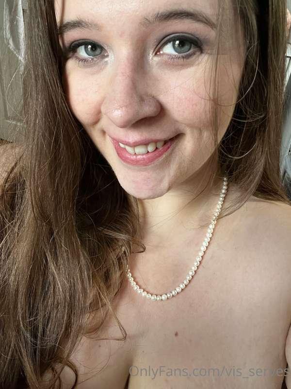 Hi friends! Swipe to see my pretty, wet pussy  😛💜 I’m on vac..