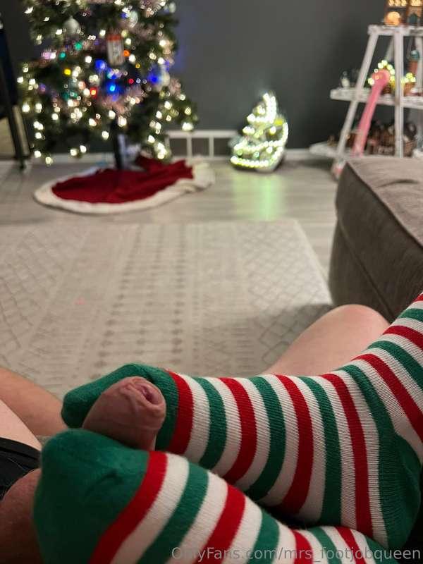 mrs_footjobqueen image #2