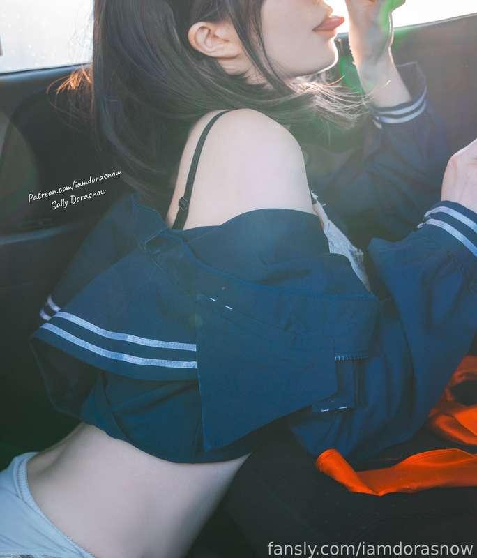 iamdorasnow image #1