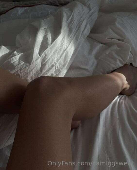 I don't want to sleep alone, who's coming? 🔥🔥